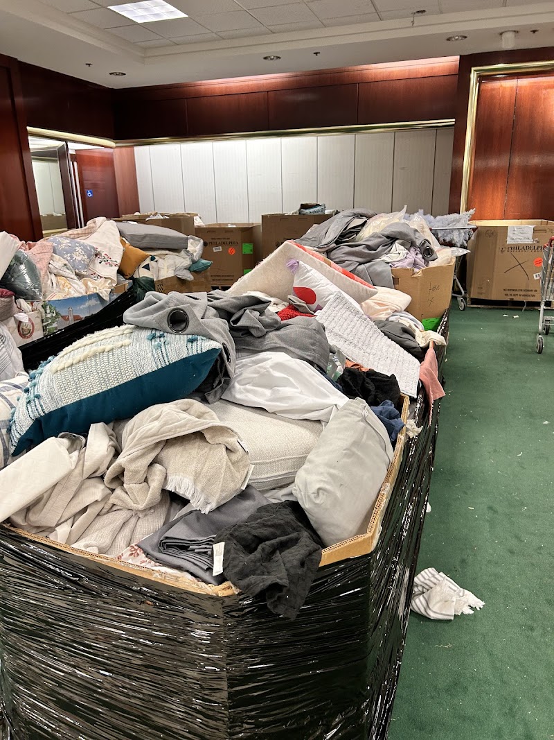 Buyer's Market photo 3