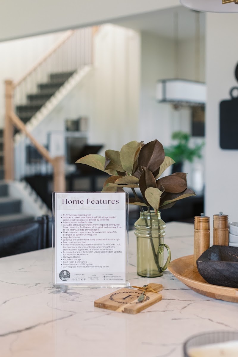 Dustin Ford Realtor / RE/MAX Real Estate Groups photo 3