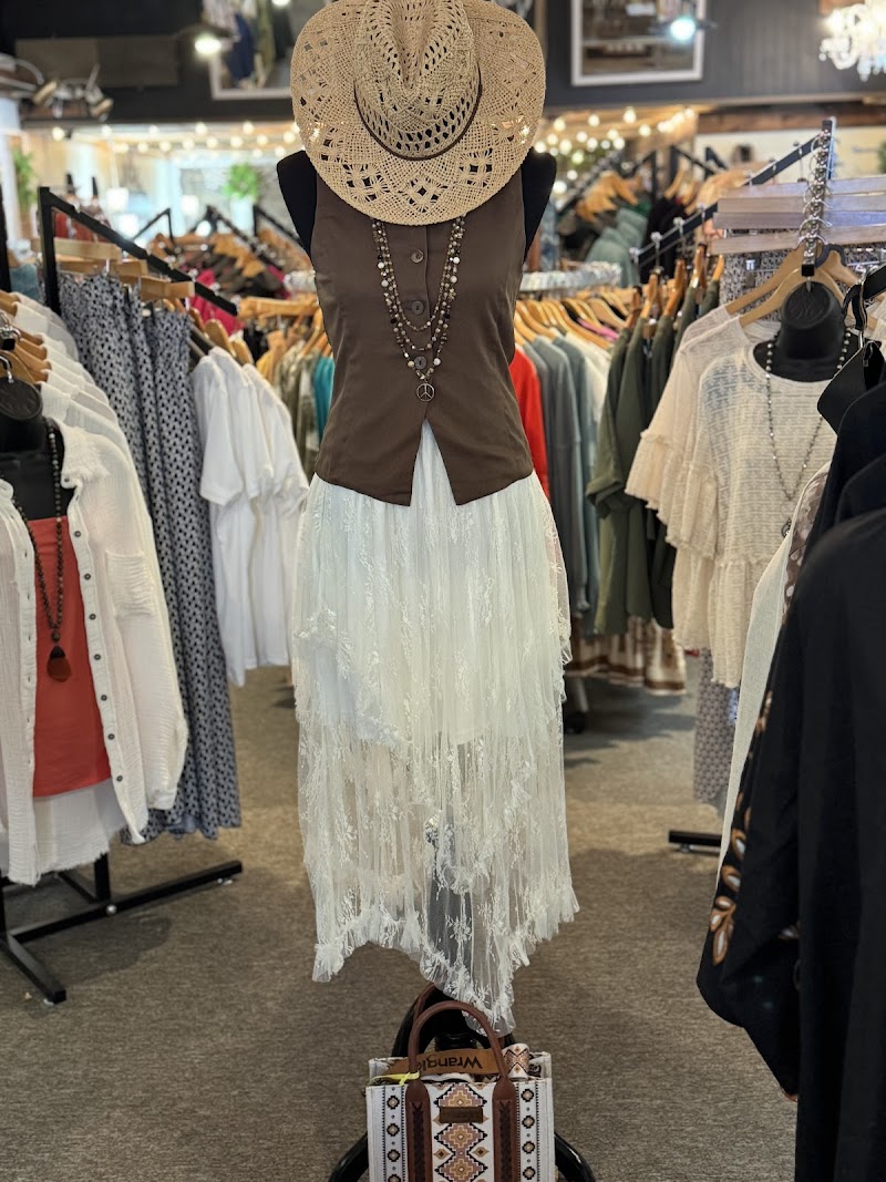 The Ivy Rose Boutique photo 3